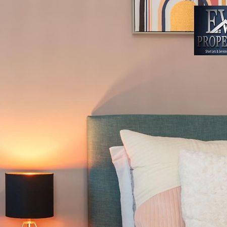Charming Cosy Getaway Ideal For Leisure & Business 南安普敦 外观 照片