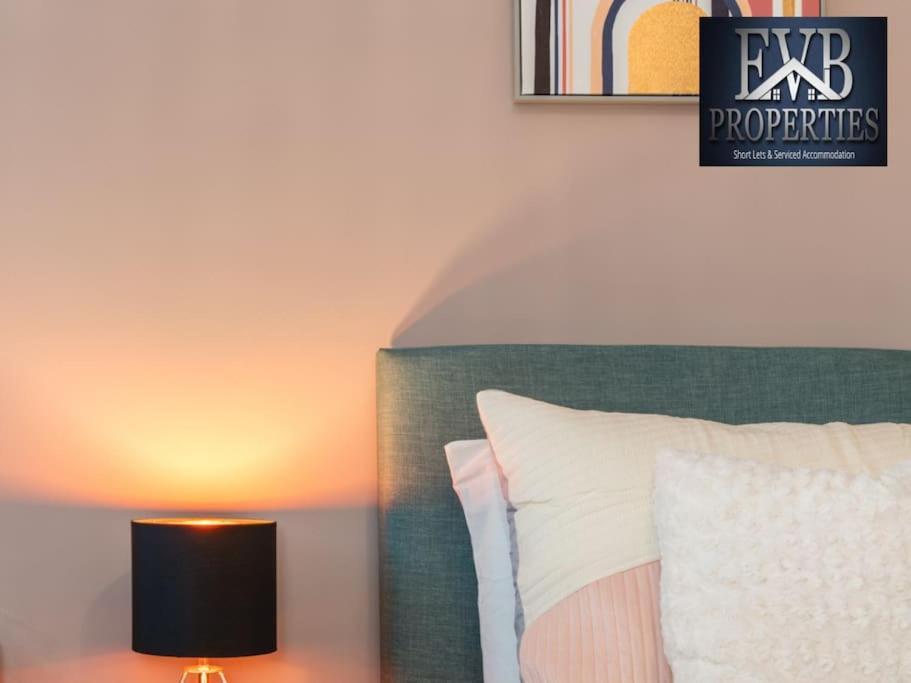 Charming Cosy Getaway Ideal For Leisure & Business 南安普敦 外观 照片