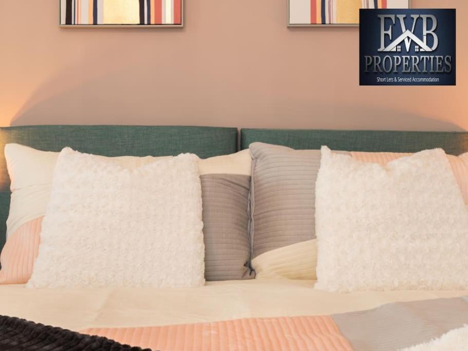 Charming Cosy Getaway Ideal For Leisure & Business 南安普敦 外观 照片